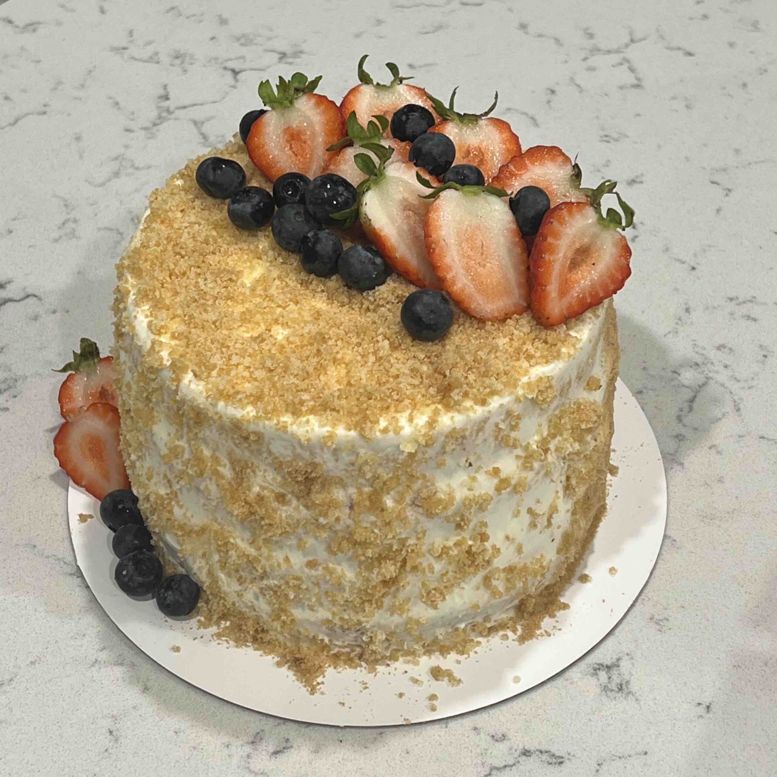 Vanilla Berry Cake - Image 3